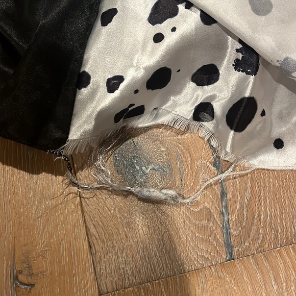 Cruella devil costume - Picture 8 of 9